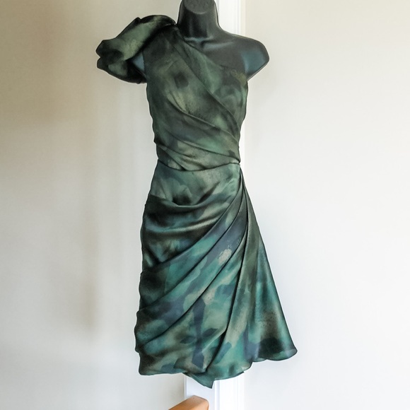 Christian Siriano Dresses & Skirts - CHRISTIAN SIRIANO size 4 green dress brand new